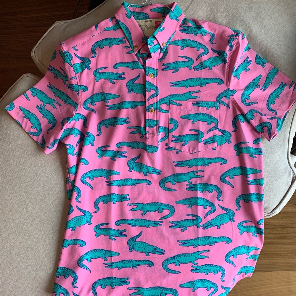 Chubbies men’s pink alligator shirt size medium